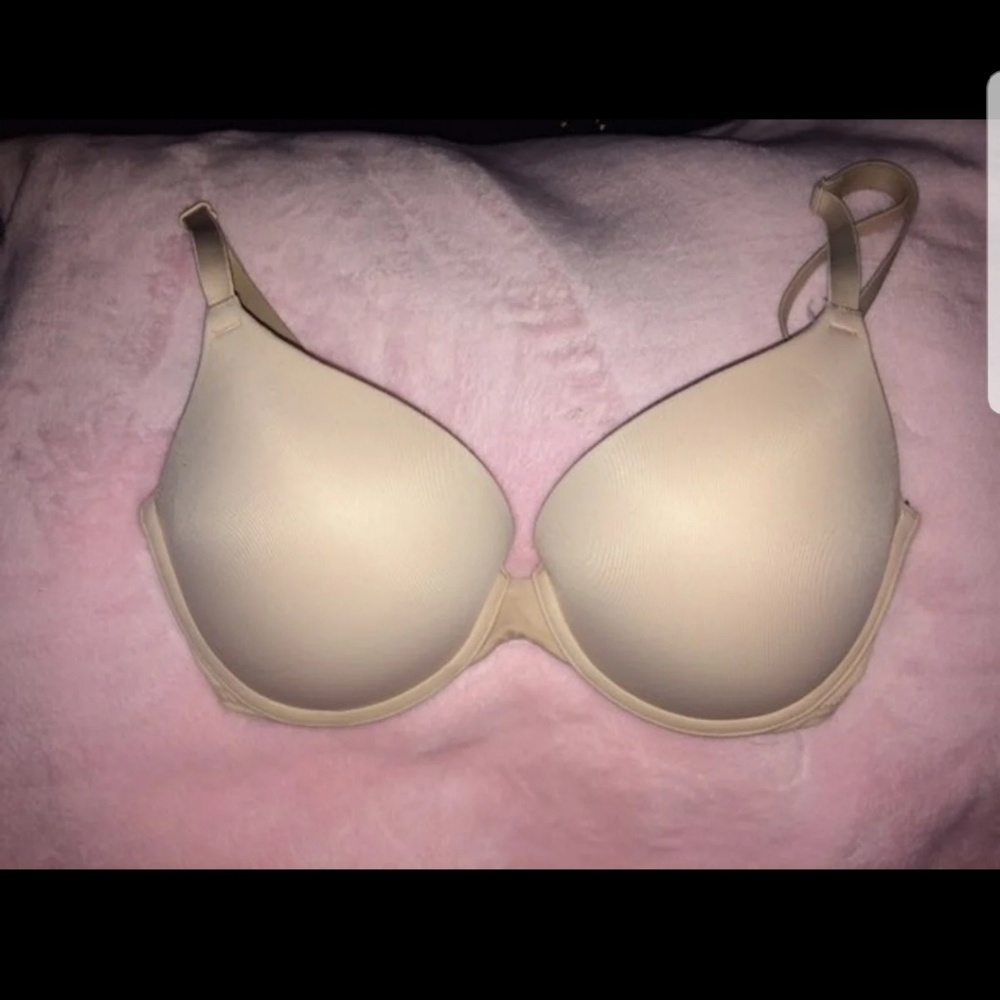 Tan/Nude Bra VS Pink
